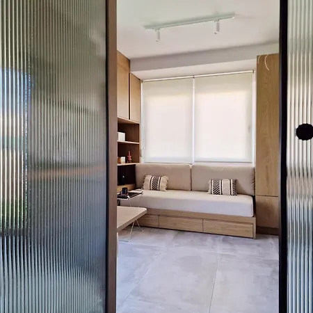 Small Elegant House Apartman